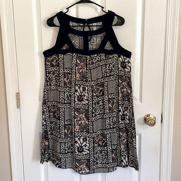 PerSeption Concepts Large mini Bohemian Dress - Picture 2 of 9